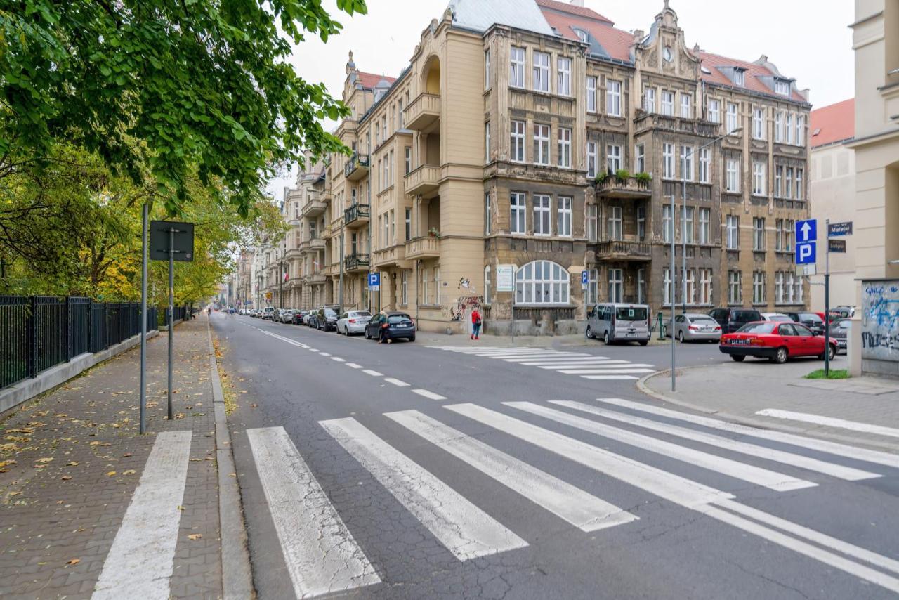Deluxe Mtp Apartments Matejki By Noclegi Renters Poznan Exterior photo